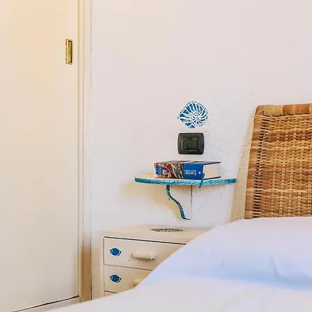 Casa Contrada Del Sole Baja Sardinia Hébergement de vacances *