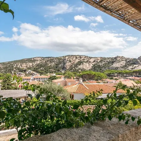 בית נופש Casa Contrada Del Sole Baja Sardinia *
