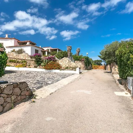 Casa Contrada Del Sole Baja Sardinia *